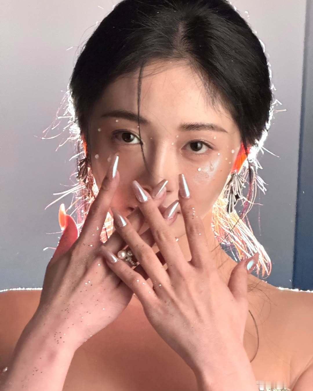 周洁琼 美甲💅✘新妆造 