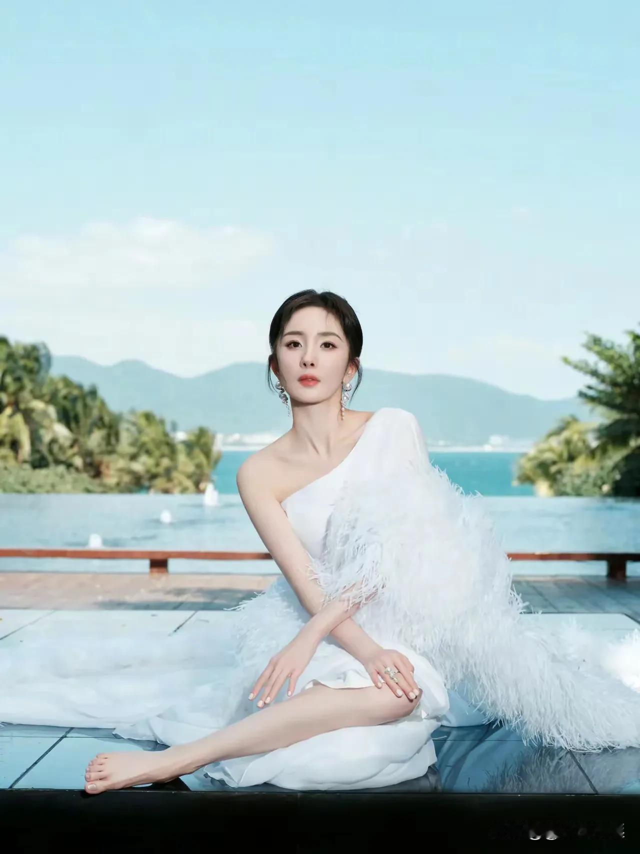 杨幂美图分享稀有绝美赵丽颖 美女明星照分享 杨幂绝美照 杨幂绝美瞬间 大幂幂壁纸