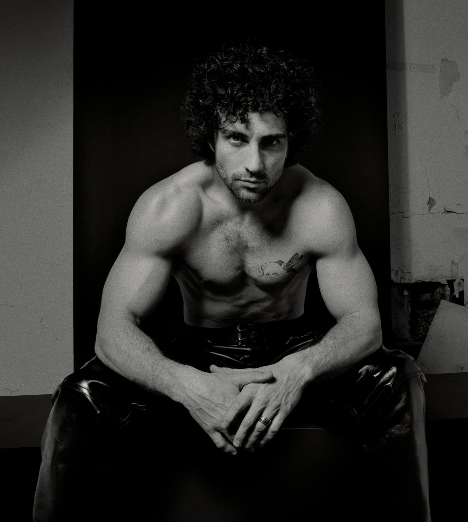 亚伦·泰勒-约翰逊正式加盟Netflix限定剧《春日序曲》，出演男主角保罗。该剧