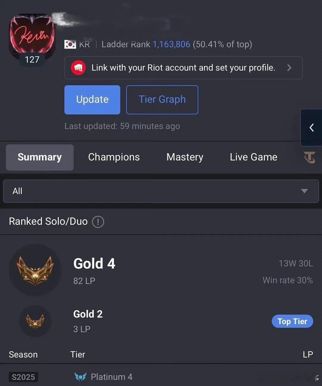 李楷灿打游戏说实话李楷灿这心理素质我是真服了，机场被围堵成那样回家还能打上LOL