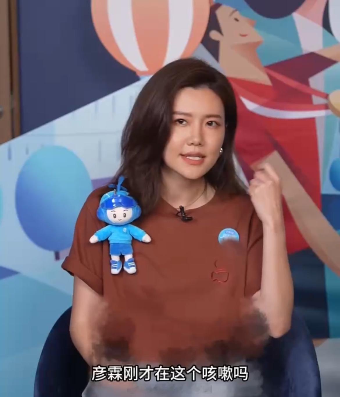 #王彦霖开幕式淋雨发低烧# 王彦霖，你是我们的骄傲！但带低烧工作也让我们担心不已