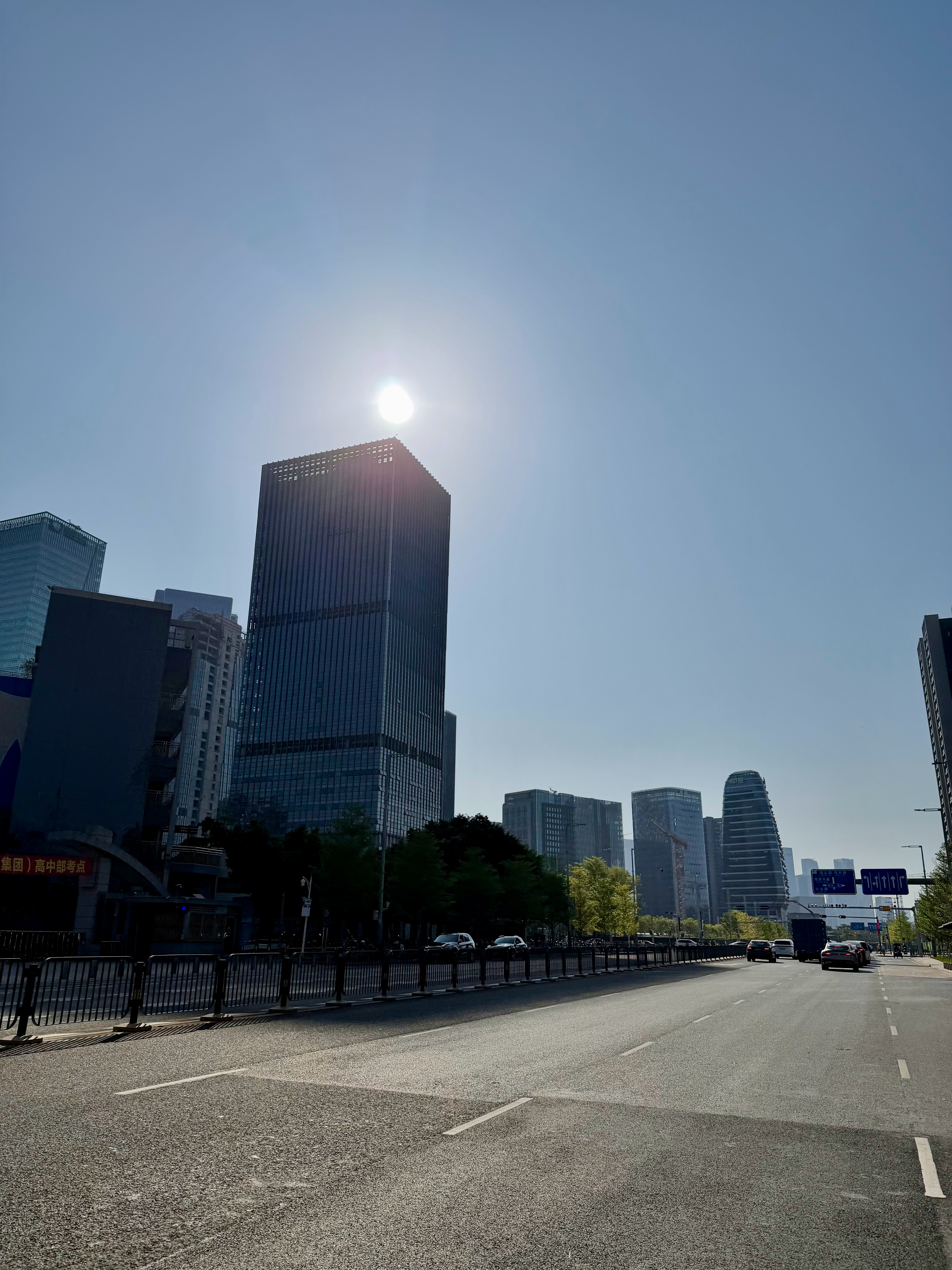 早最近总感觉睡不够，是怎么回事