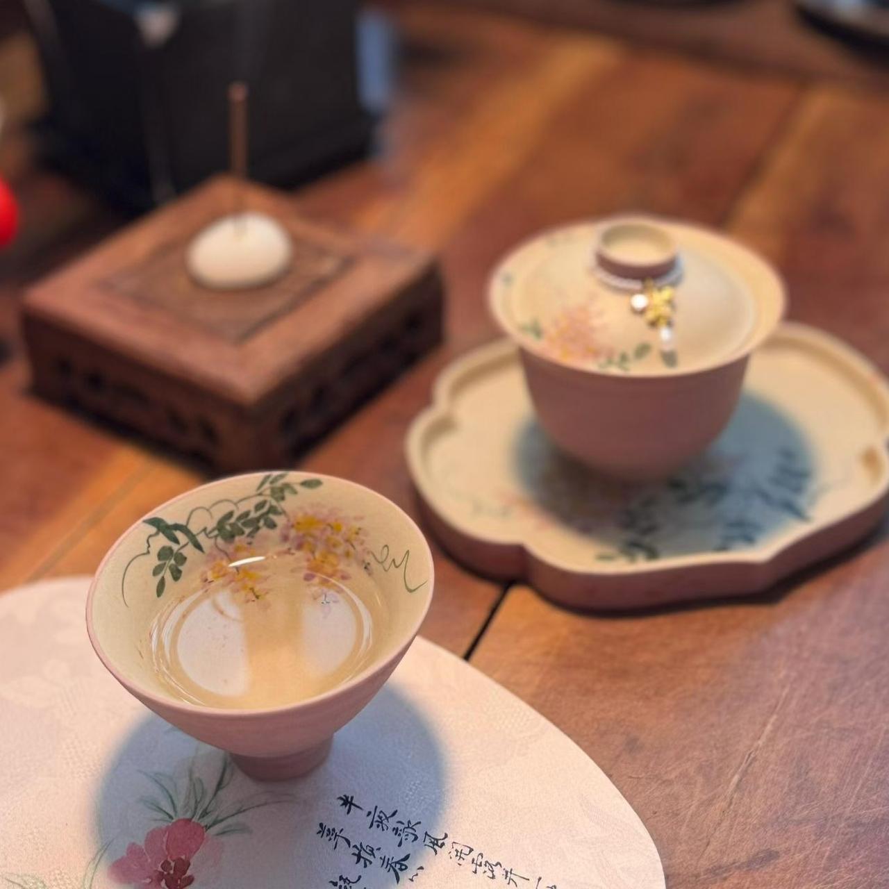 不知道你有没有回头想过自己这辈子的遗憾？

我琢磨了很久，发现我们所有的意难平，