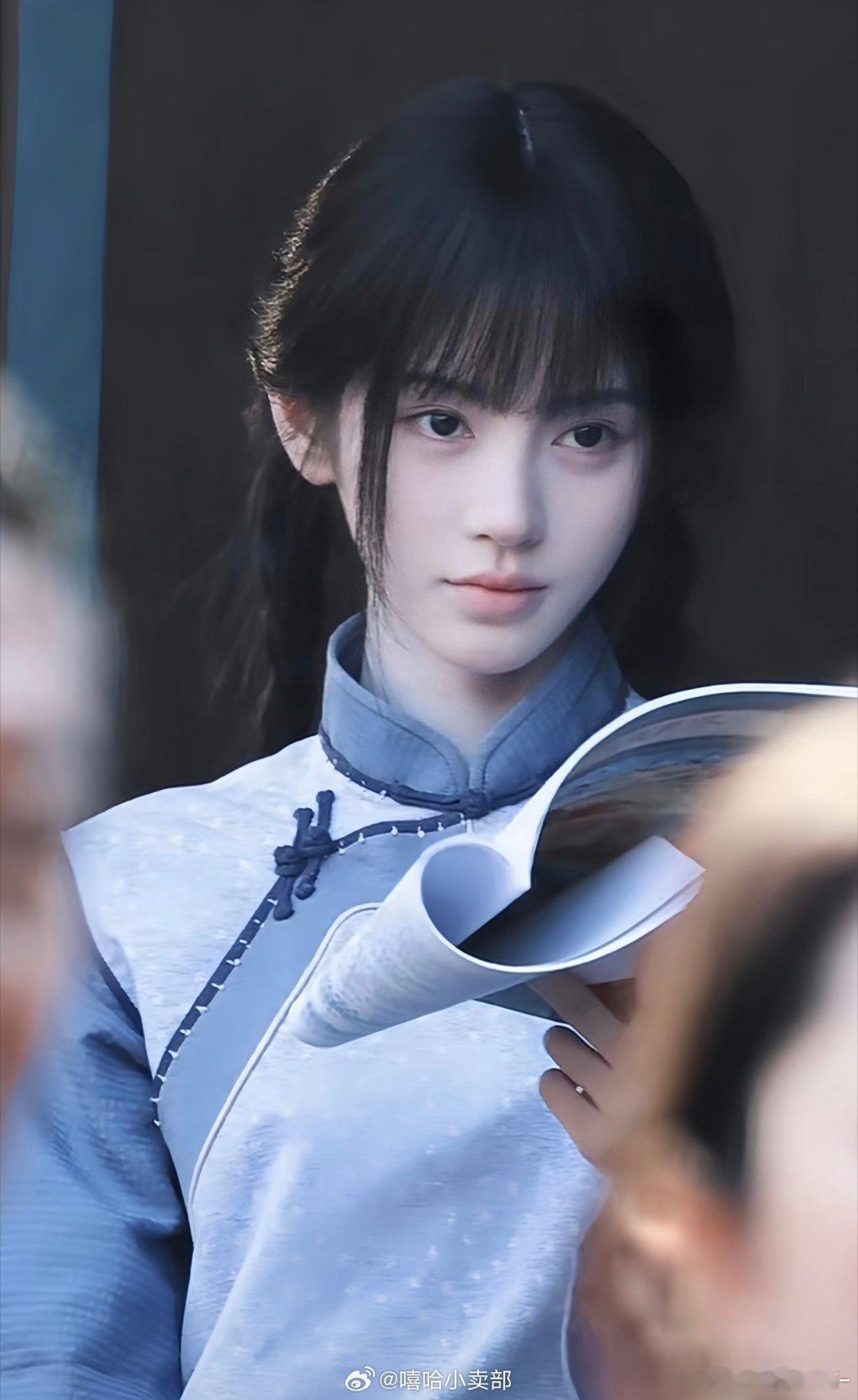 鞠婧祎jjy鞠婧祎阿黛 jjy鞠婧祎来战 "窗外有风景 笔下有前途 希望每一笔绘
