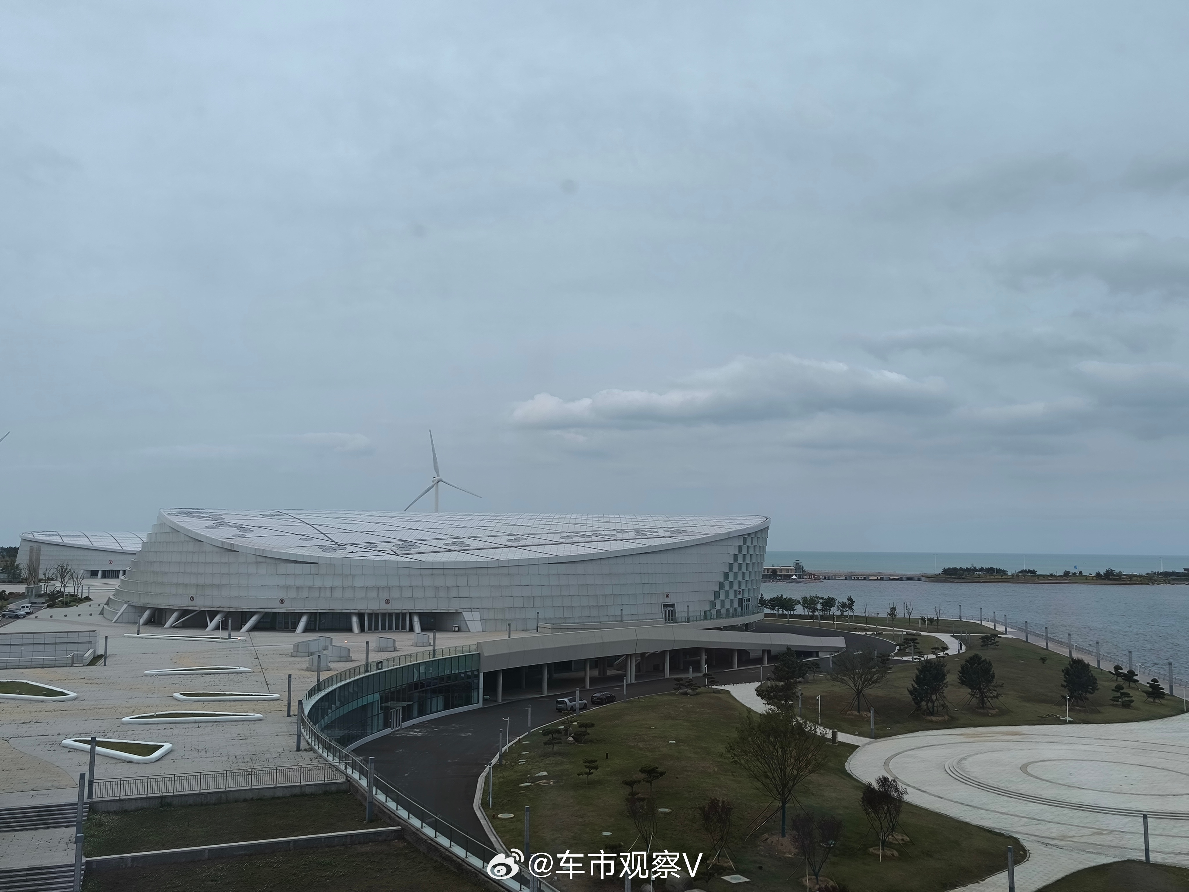 外地人为黑山东不择手段自媒体或者个人还好一些，官媒下场有点不可思议。关键，里面的