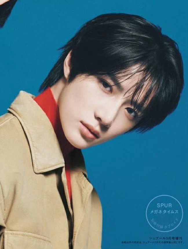 崔秀彬崔杋圭双人杂志 崔秀彬崔杋圭双人SPUR杂志5月刊封面 