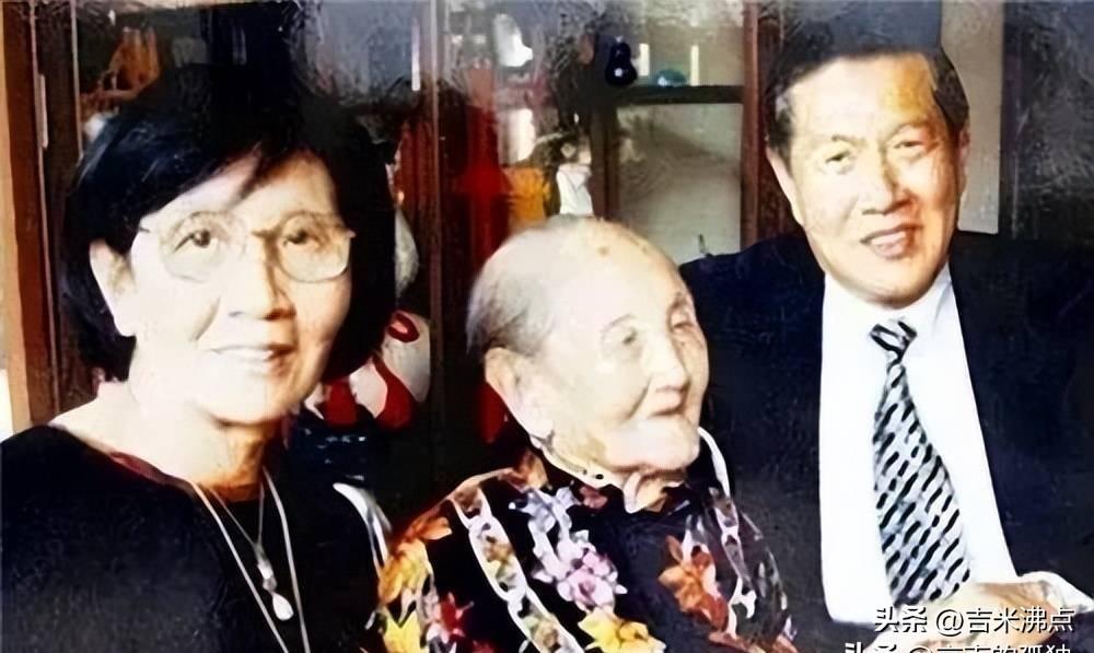 一个百岁老人，十三个博士子女，她没写过一本书。
她活过了清朝、民国、台湾时期和美