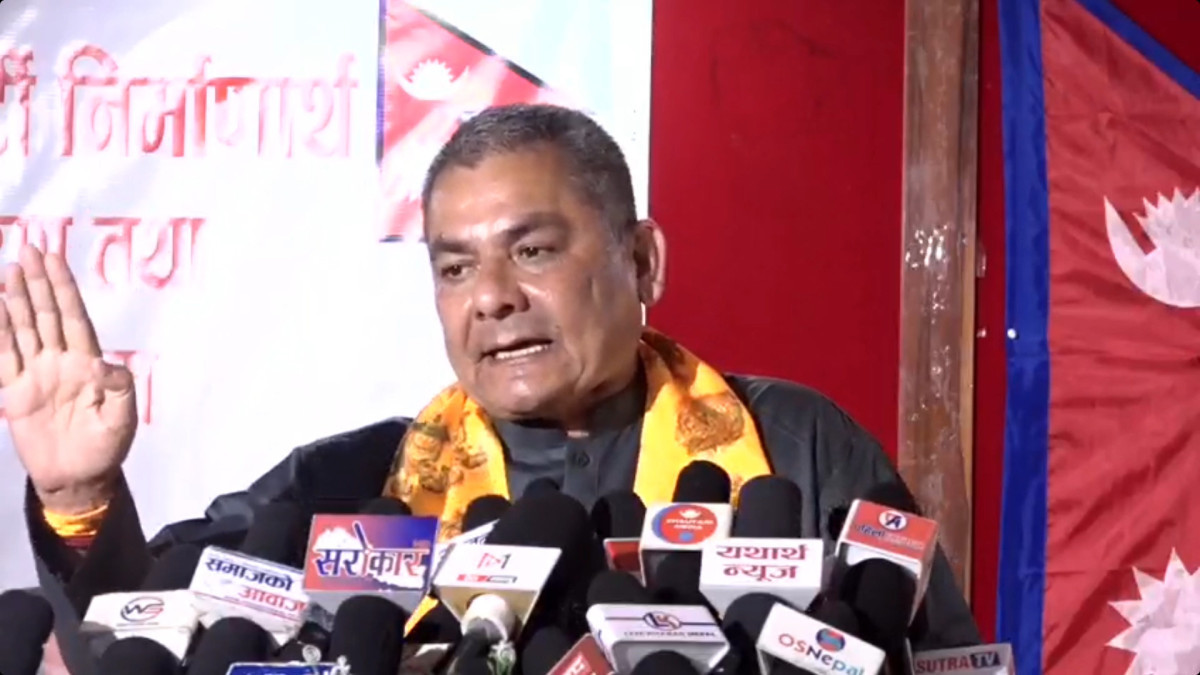 🇳🇵 尼泊尔保皇派活动家、“公民拯救大运动”协调人杜尔加·普拉赛表示：“若不