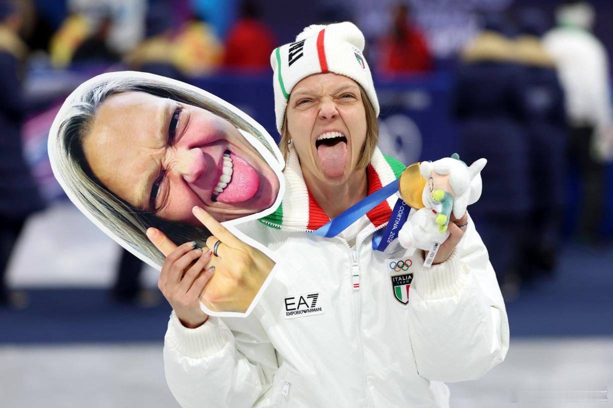 二十年连战六届冬奥斩获12块奖牌 今晚决定性反超逆转夺金 35岁的她是短道真正传