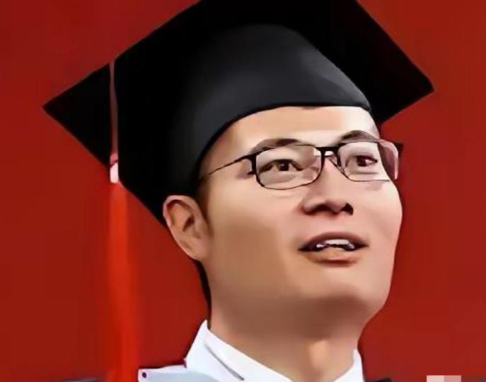 1999年，北大博士王永强移民美国后，整整20年都未回国。母亲病危时，他也拒绝探