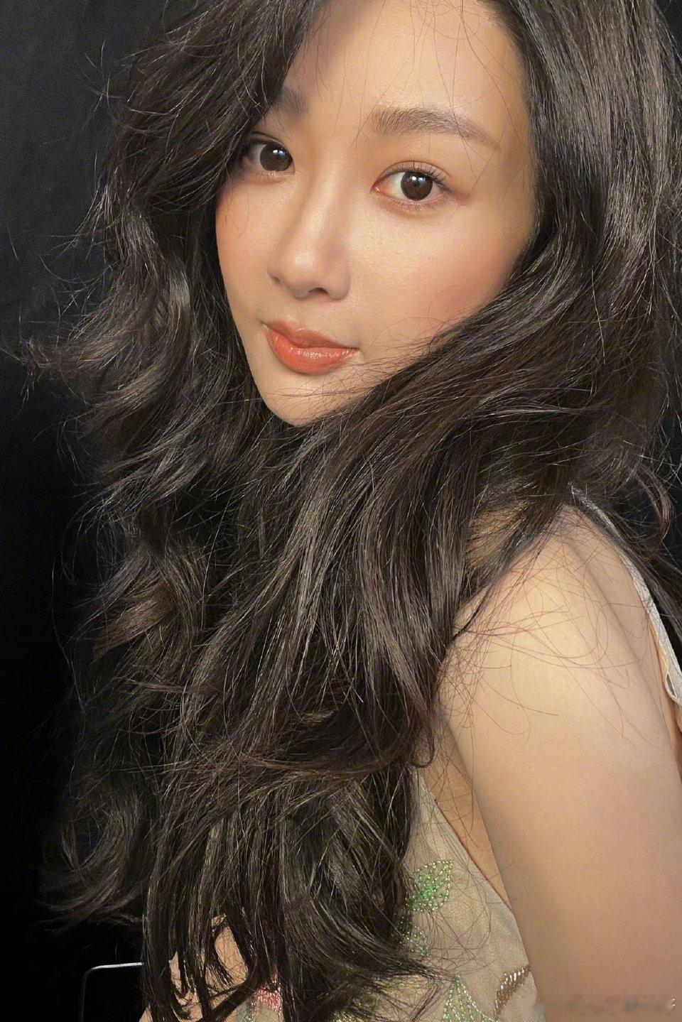 电视剧玉兰花开君再来 yz杨紫董竹君 yz杨紫玉兰花开君再来 如果你在这里，那么