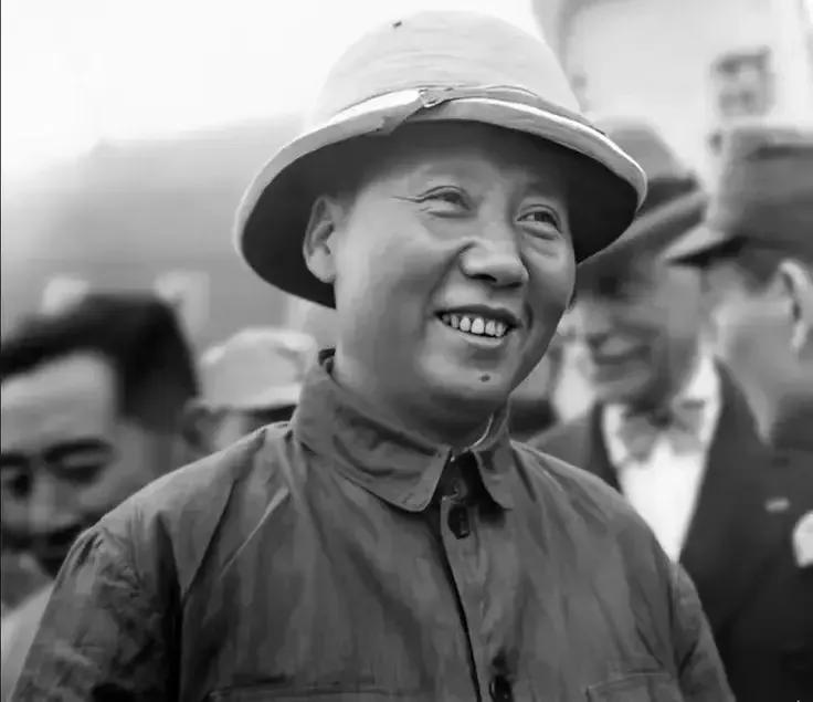 为了民族大义，舍身赴谈。万世景仰。[玫瑰][玫瑰][玫瑰]