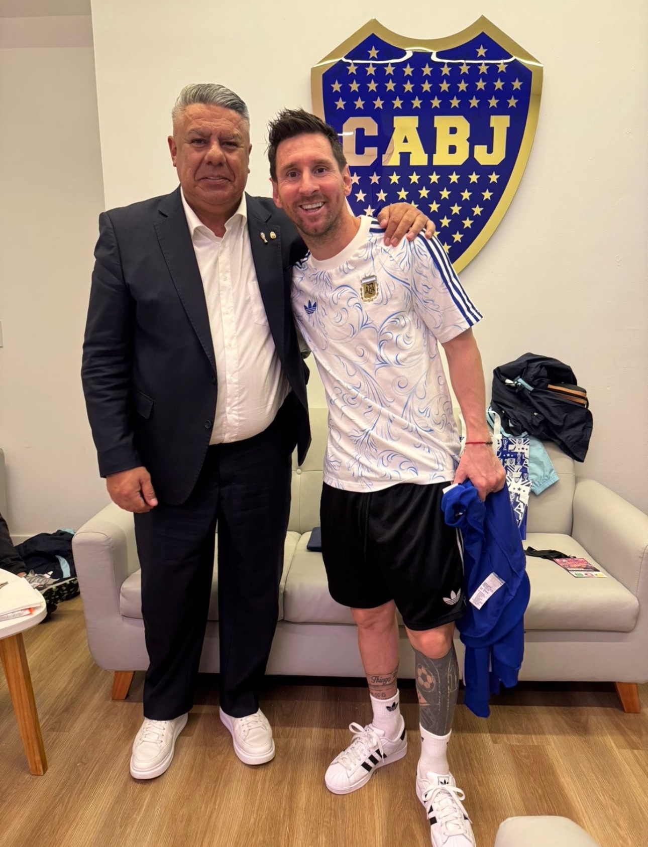 塔皮亚更新ins：我们全力以赴👊🏻🇦🇷 梅西阿根廷vs赞比亚阿根廷5比0