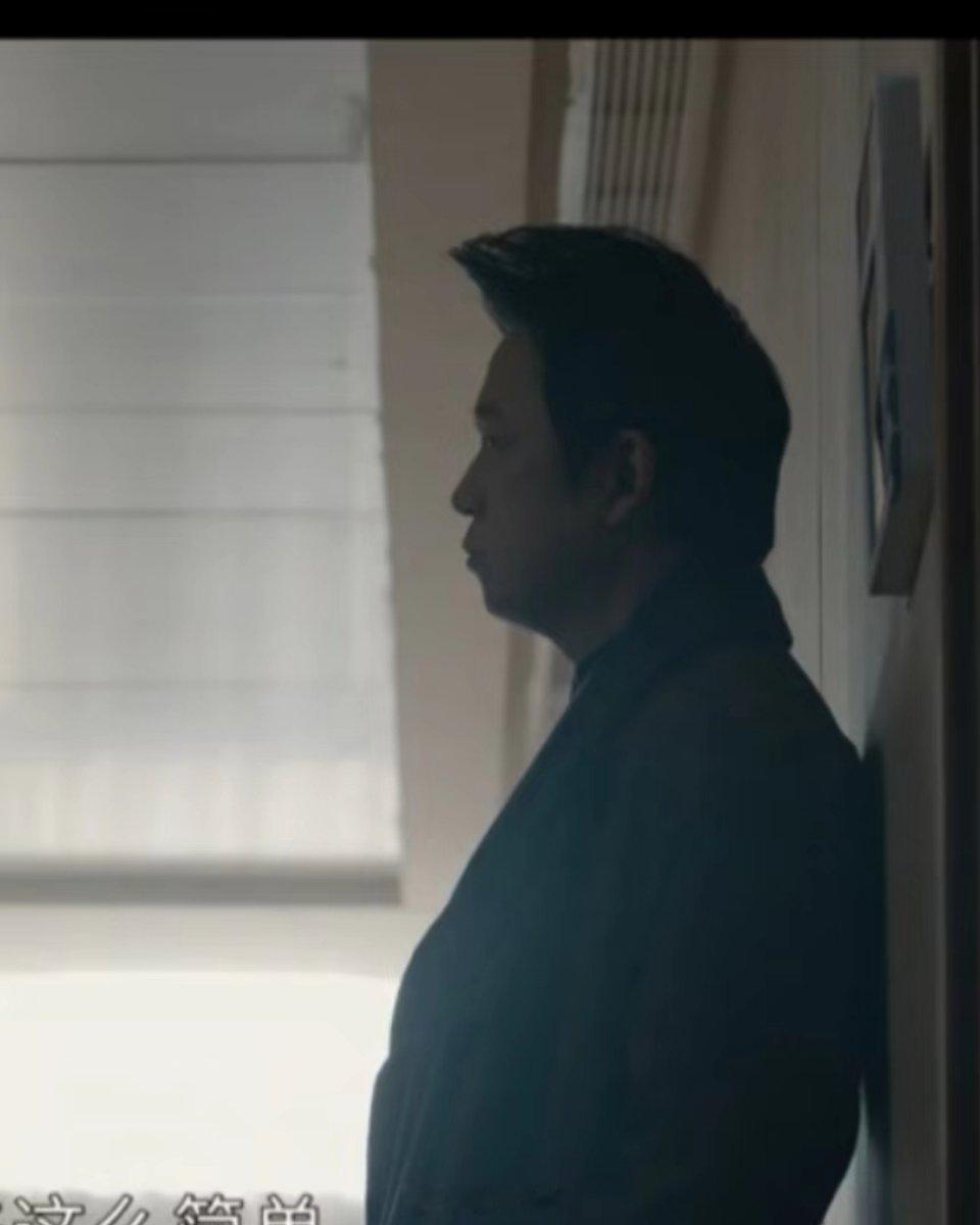 白夜破晓  不是我说，这发型真的给我笑死导演你自己看看这好看吗？？[允悲] 