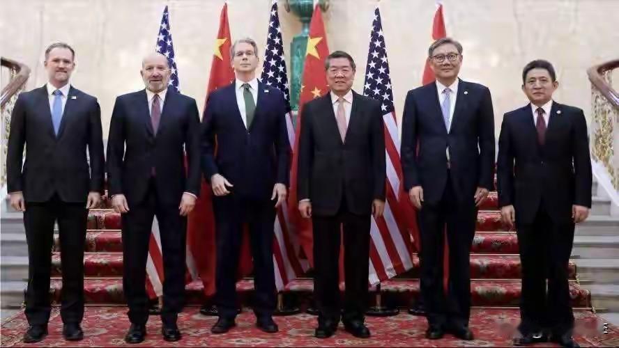 巴黎磋商的“温差”：美方一边谈合作，一边捅刀子

刚刚在巴黎结束的中美经贸磋商，