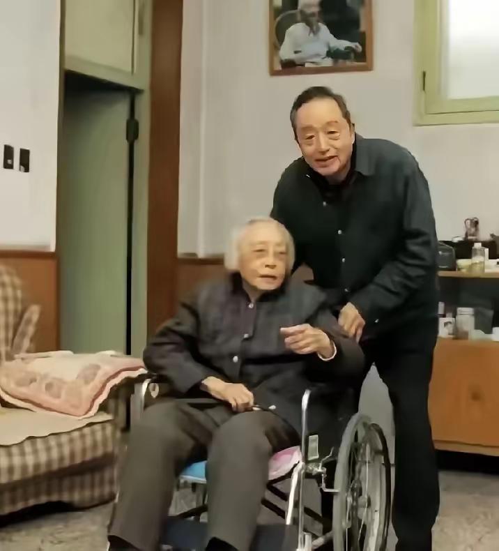 这位108岁辞世的女红军是陈琮英，她可是走完长征的“长征姊妹花”之一。陈琮英的丈