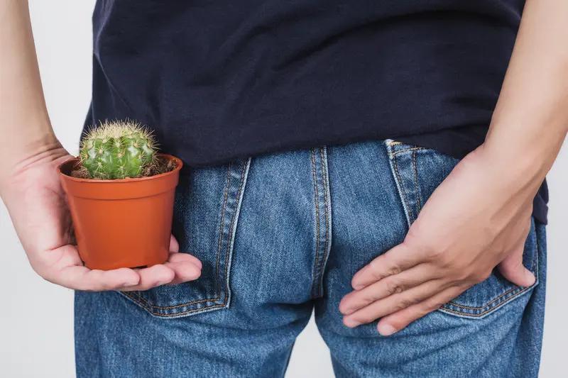 在学校7天不上厕所，15岁男孩患肛瘘靠卫生巾防渗液，医生：总憋着，不吃蔬菜，上厕