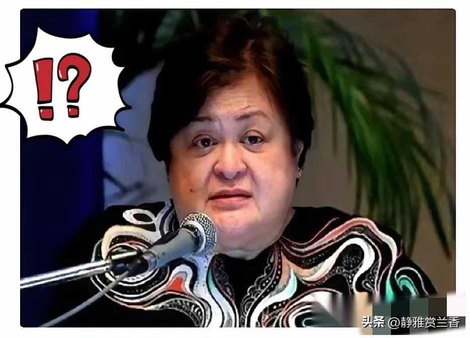 菲律宾干了件全世界没一个国家干过的事。
他们直接宣布，国家进入紧急状态。不是因为