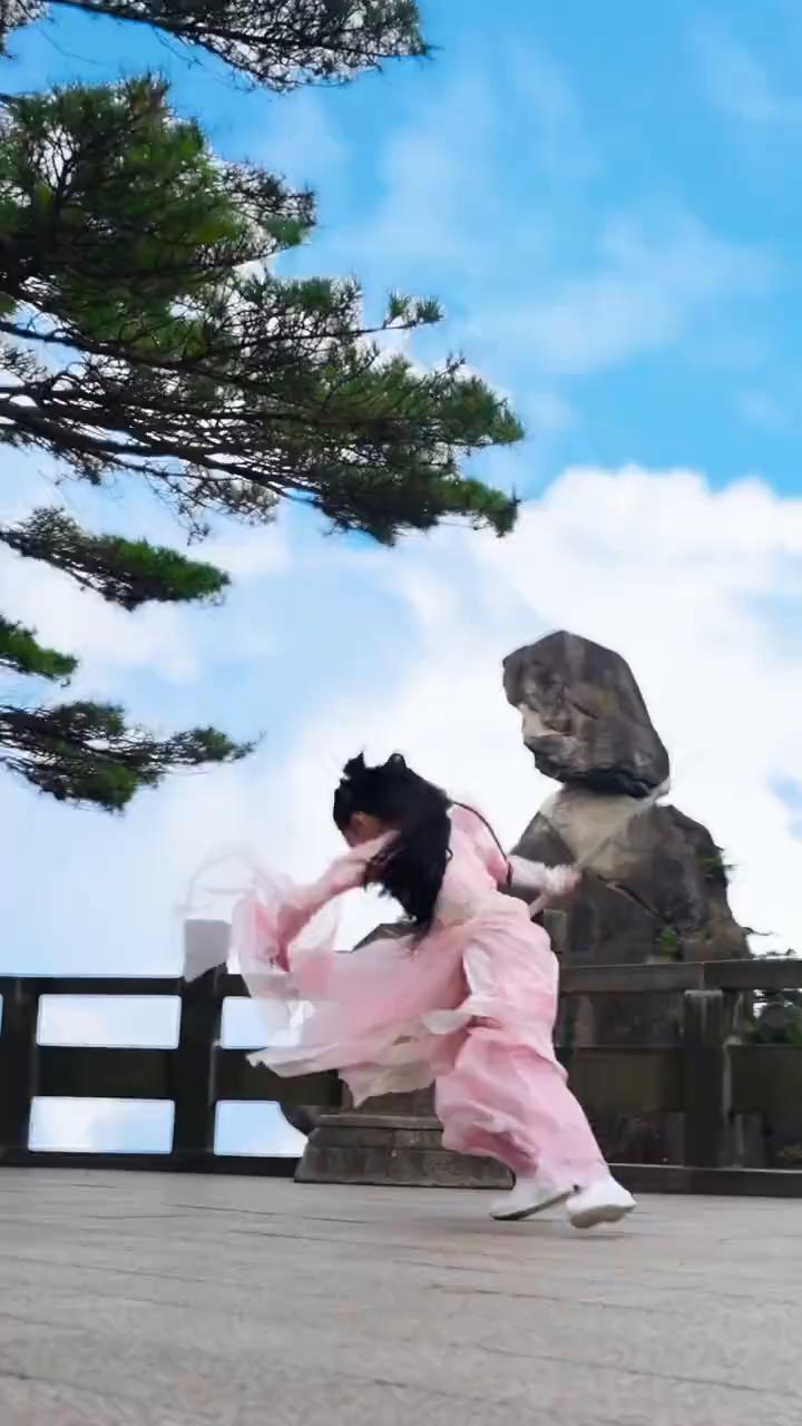 来也匆匆，去也匆匆。