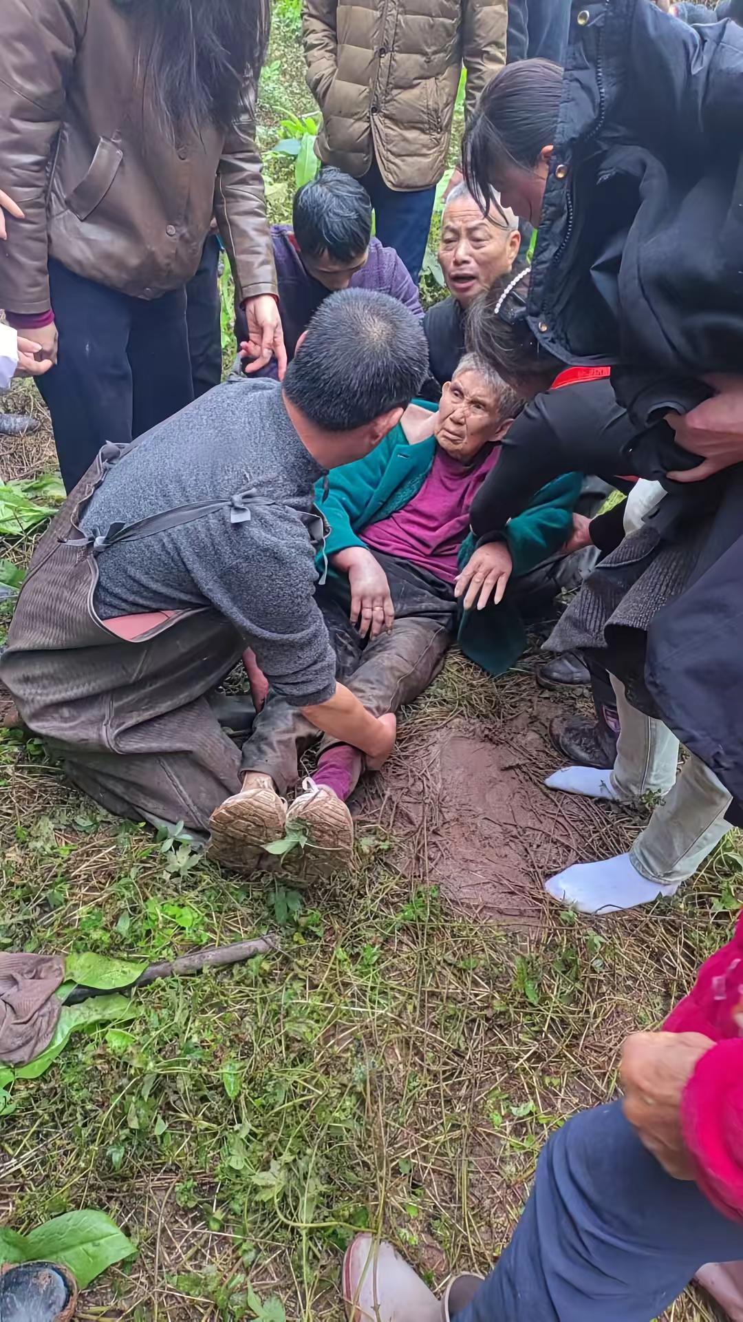 告诉大家一个好消息，我婆婆妈今天上午找到了两天两夜的失踪让所有亲朋好友们担心了?