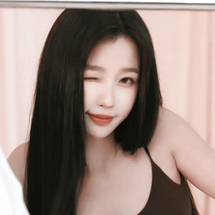 欣欣姐姐[抱一抱] ​​​