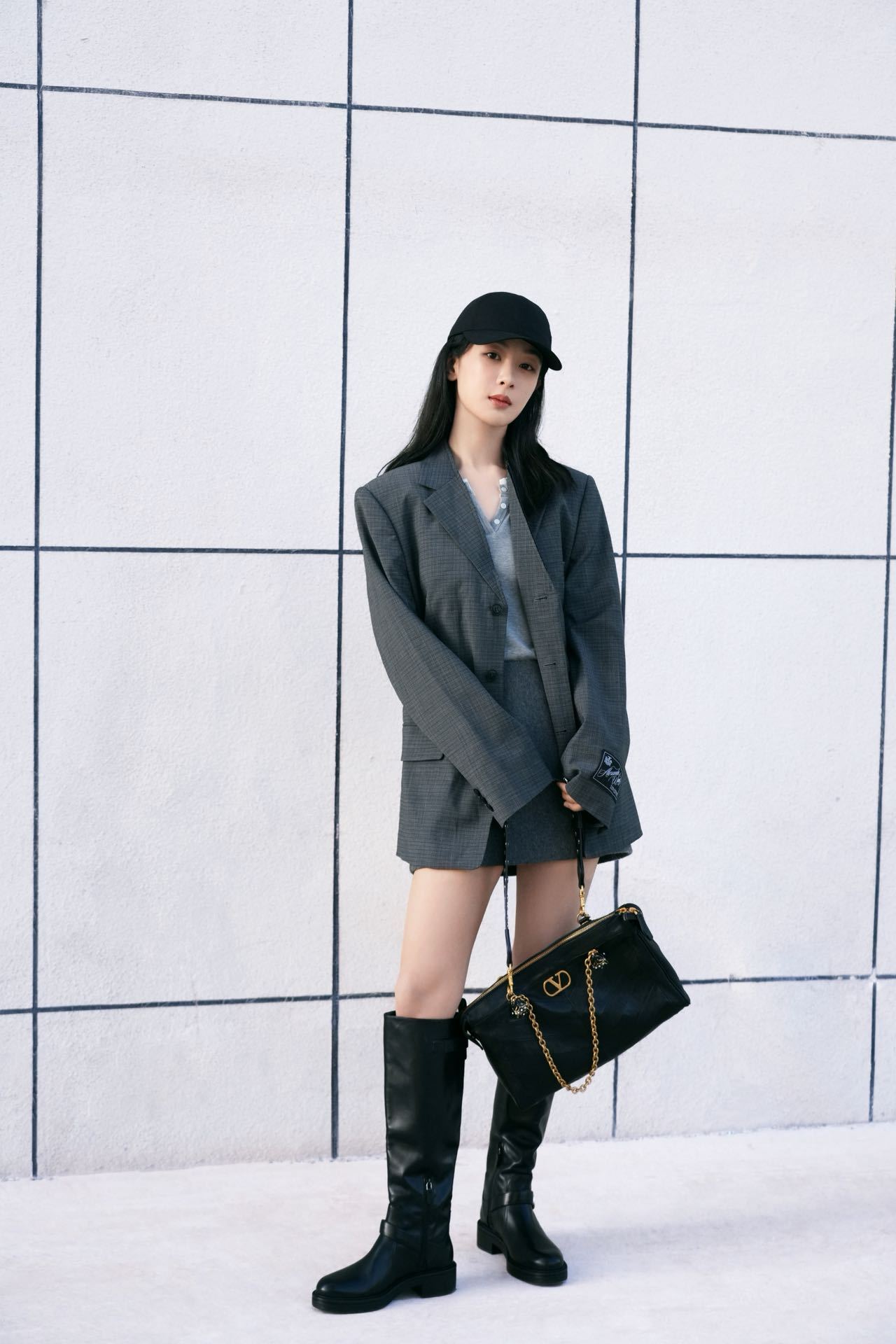 杨紫格雷系私服穿搭谁能拒绝杨紫的格雷系私服！低调又高级的配色，显瘦还显白，整套都