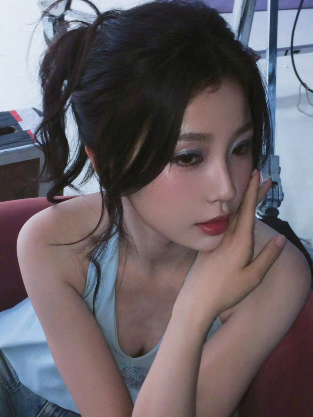 虞书欣千禧风辣妹眼前一亮啊 她好适合这个风格 ​​​