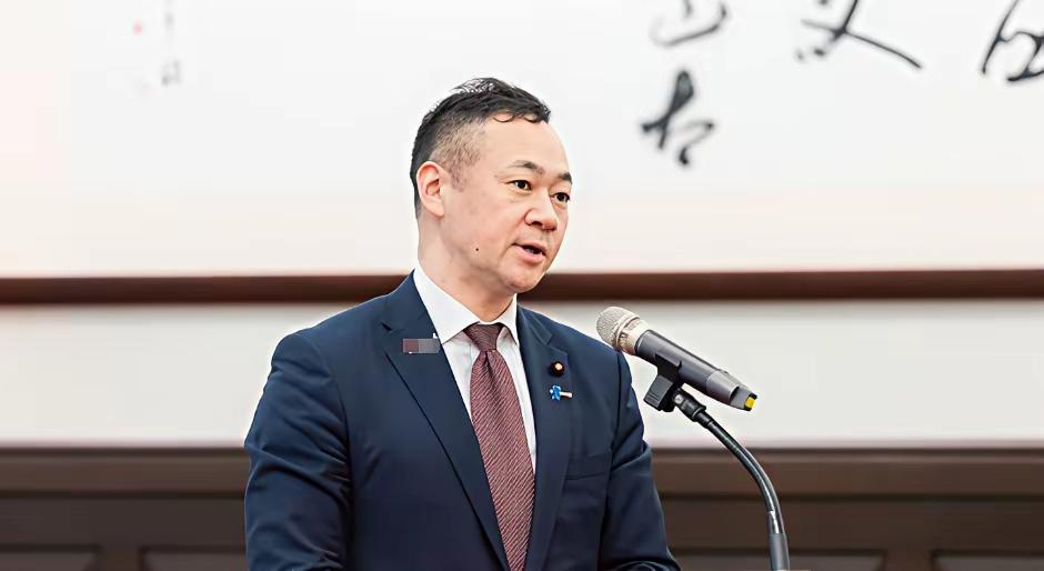 日本议员妄言将台北动物园大熊猫交换到日本。
日本是抓住了我们的痛点，用言语挑衅，