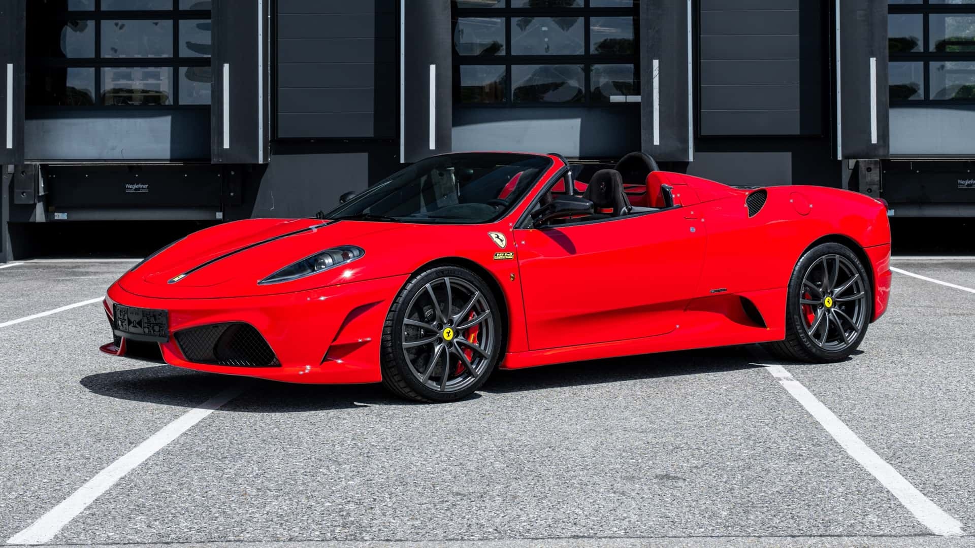 Ferrari Scuderia Spider 16M 