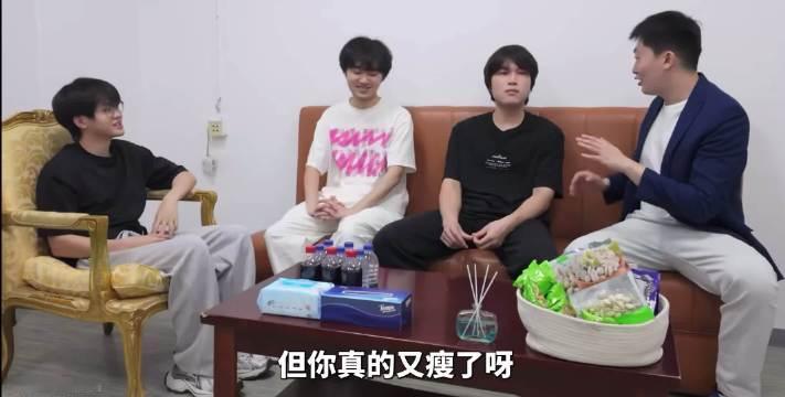 #管泽元和BLG世纪大和解#
期待一手管哥去世界赛吧。BLG和管泽元和解，管泽元和bin同框持续互动