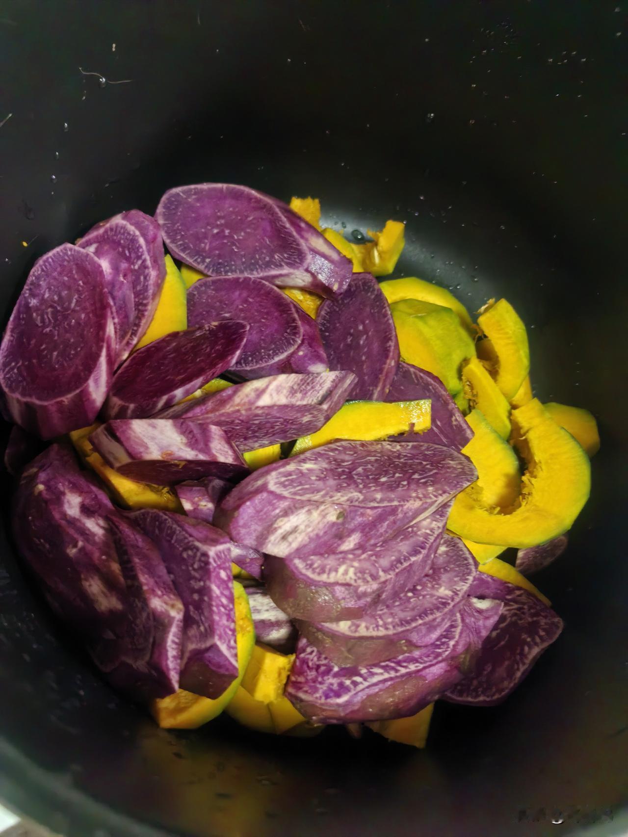 减脂 金瓜米糊
    我家的破壁机买回来后就没怎么用过，在箱子里闲置了好几年。