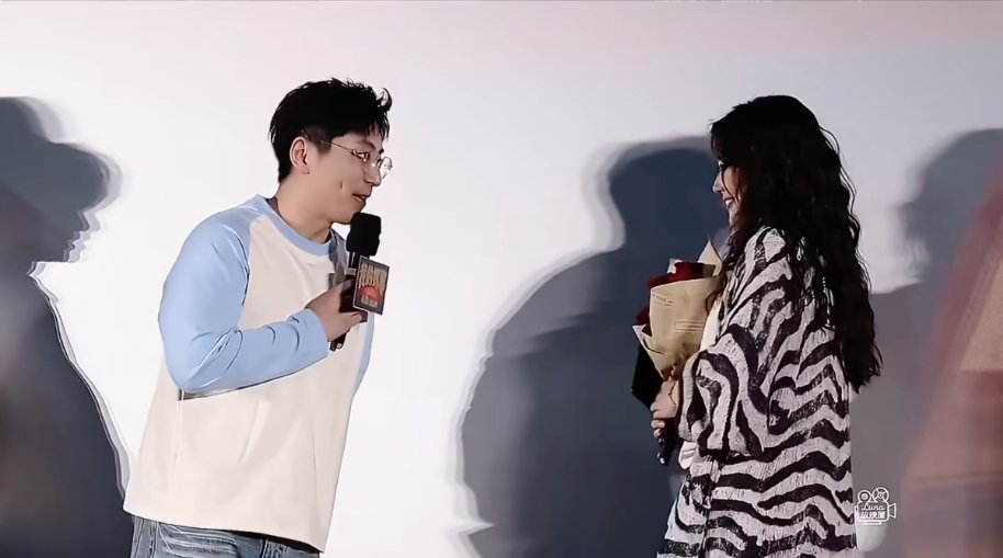 马思纯白客不是cp感是夫妻感这两个人真的相处的好自然，他闹她笑，感觉有相处了好久