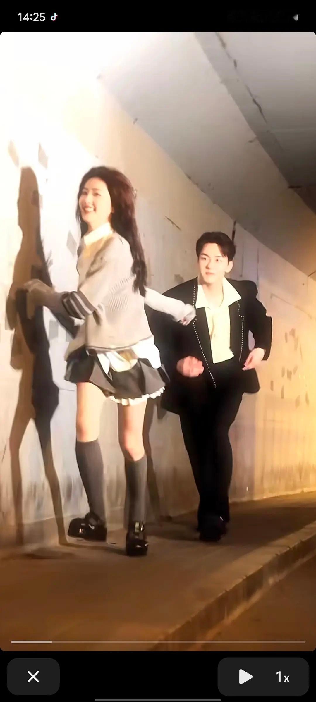 白鹿会选择和曾舜晞炒cp还是和敖瑞鹏呢 ​​​