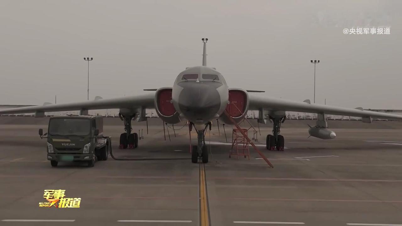 轰-6K携带“鹰击”-21高超音速导弹，3500公里作战半径，叠加1000公里以