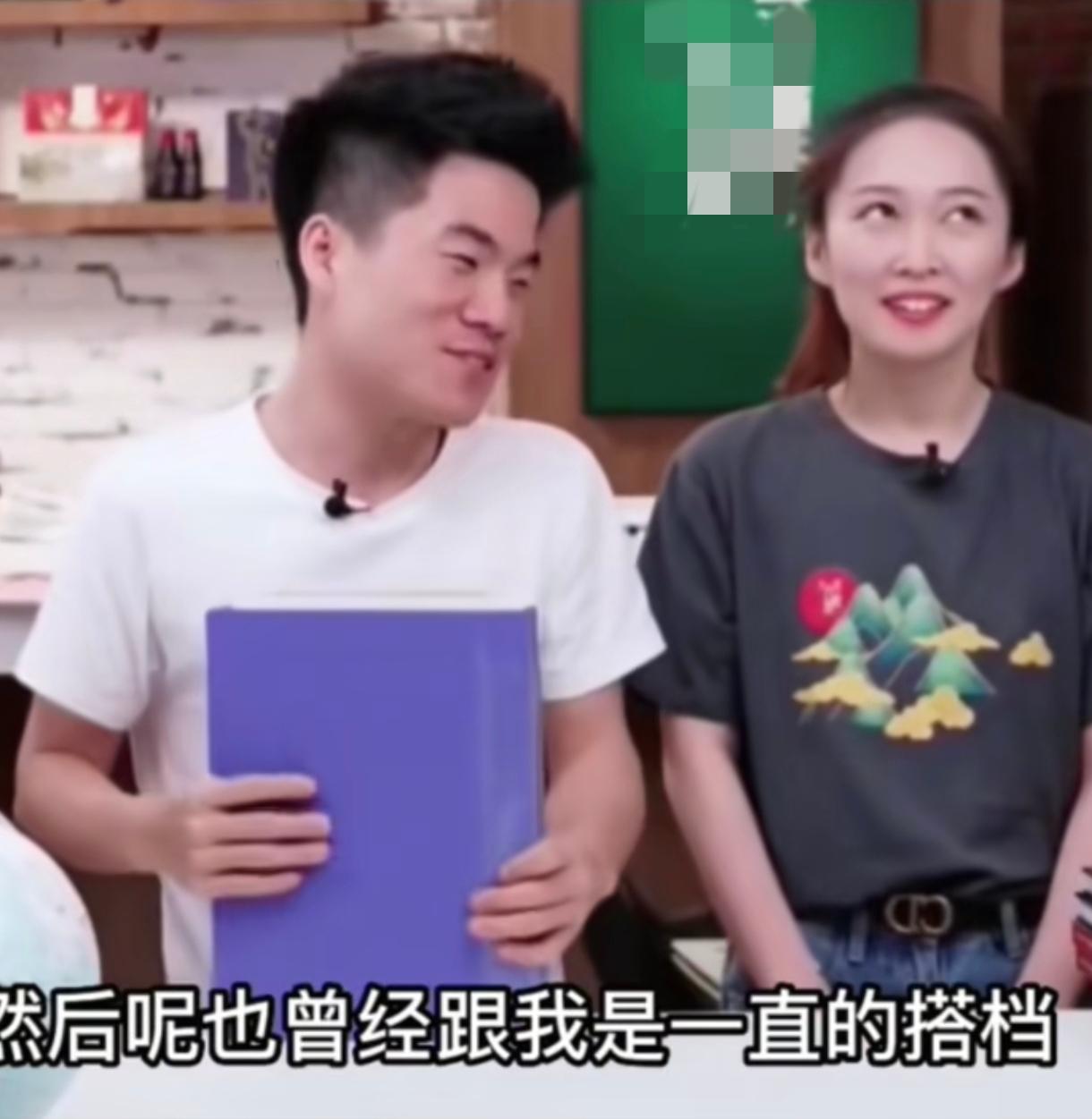 三年前董宇辉的前同事YOYO结婚时，董宇辉随礼了一个8888元的红包。后来董宇辉