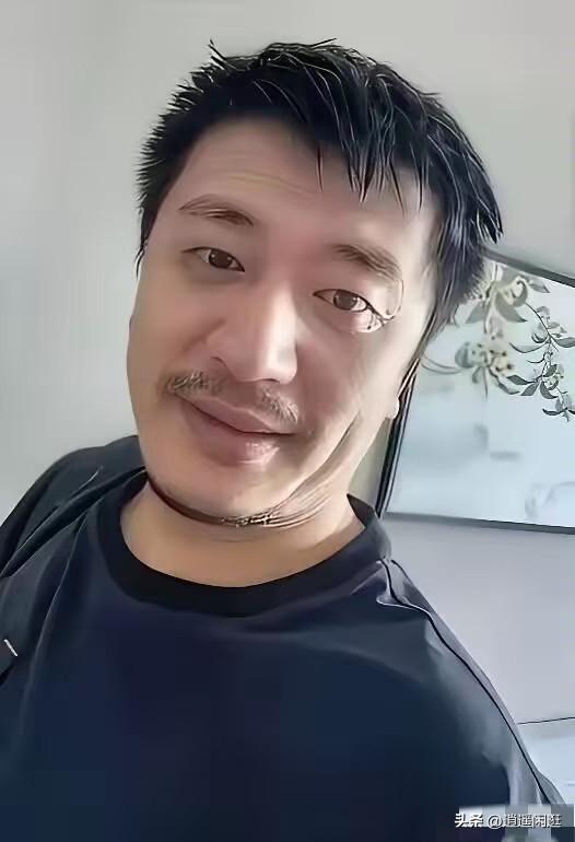 张雪峰起家的资本，你想不到，大多数人达不到这个高度。
他的资本就是，2007年起