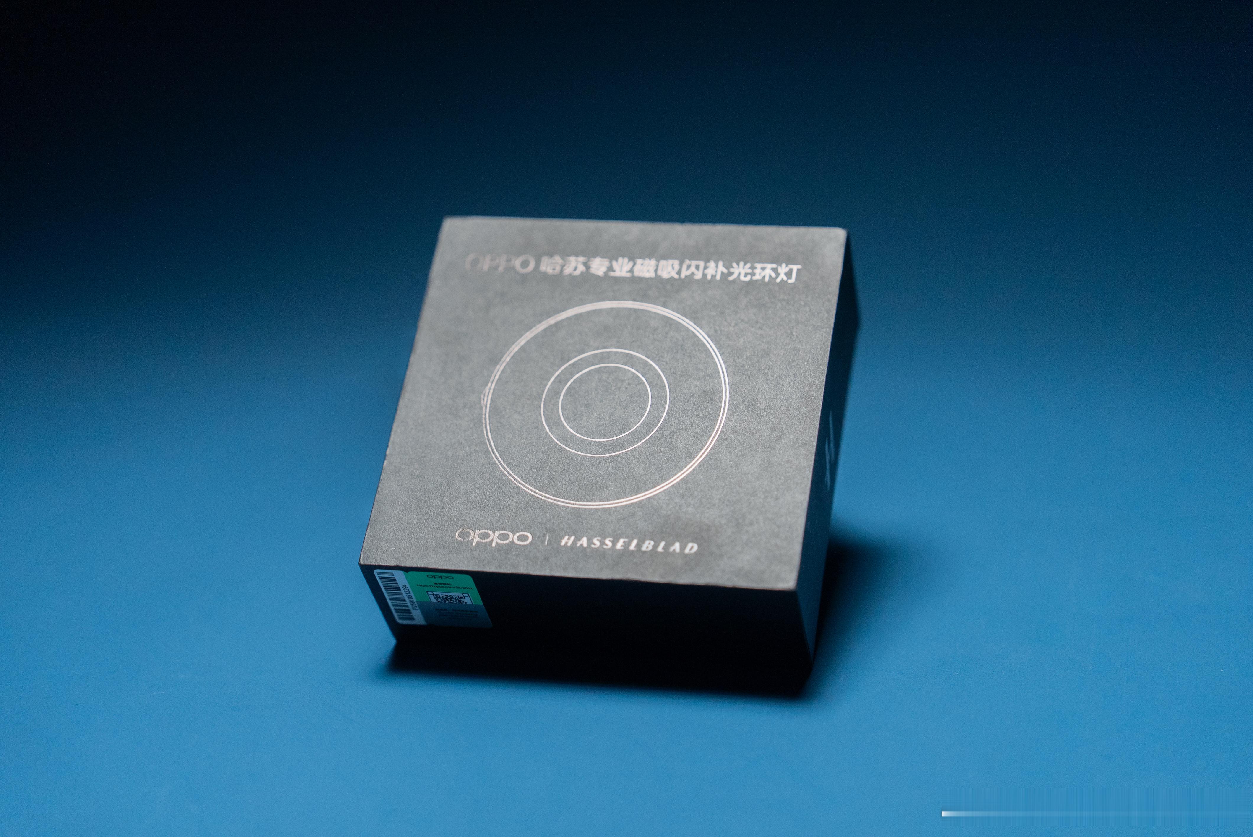 收到了OPPO 哈苏专业磁吸闪补光环灯！和OPPO Find X9 系列完美系统