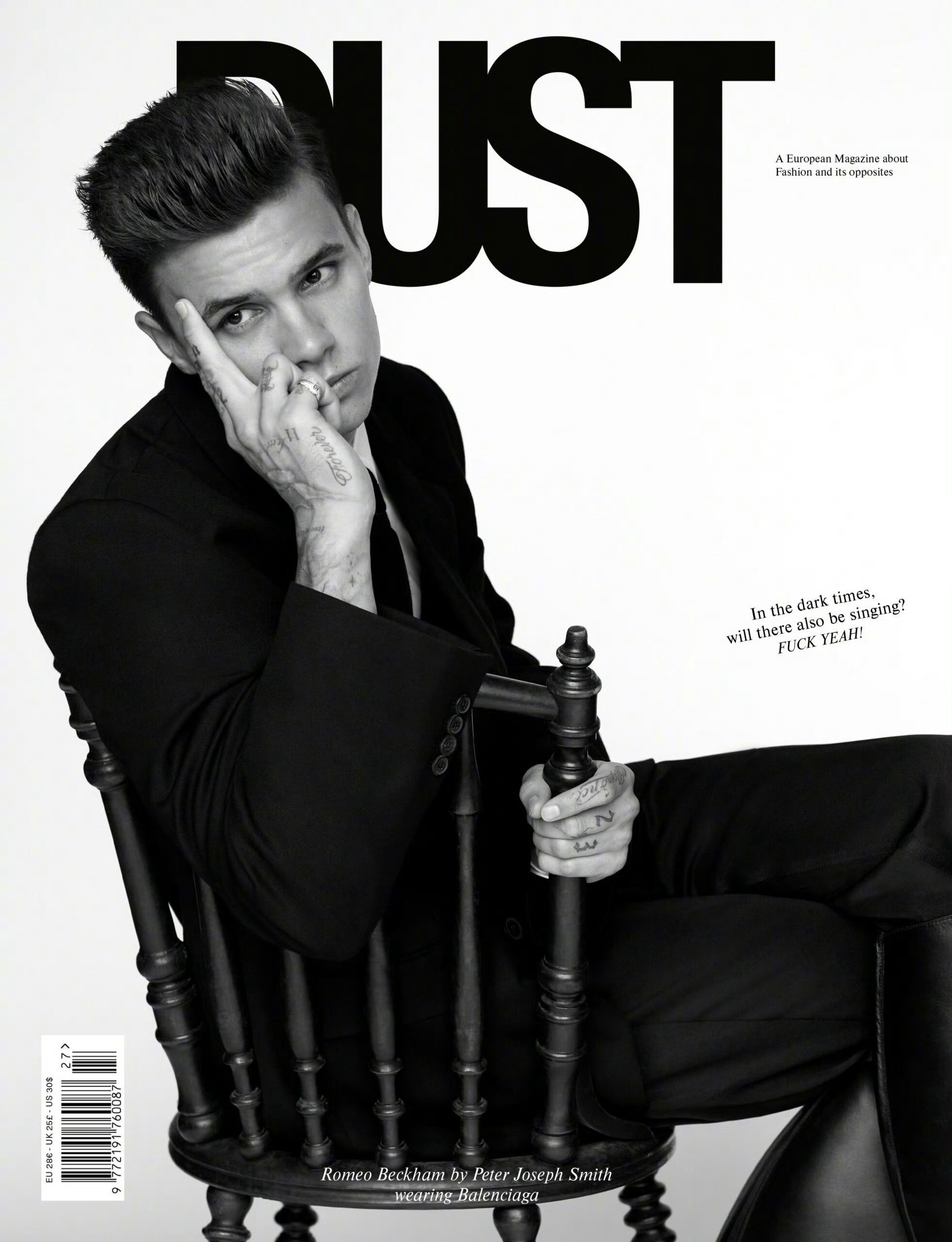 罗密欧.贝克汉姆登上Dust Magazine 2025  春夏刊封面。 摄影师