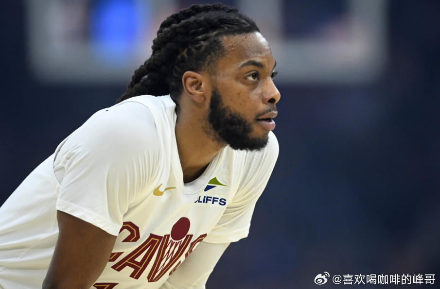 快船和骑士的交易已经官宣，加兰和哈登互换东家。加兰交易后首次接受采访，他说：“能