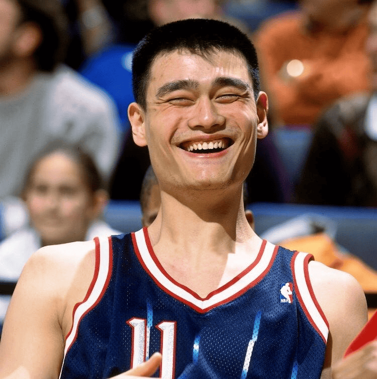 美媒晒姚明大笑瞬间：祝“移动长城”姚明46岁生日快乐