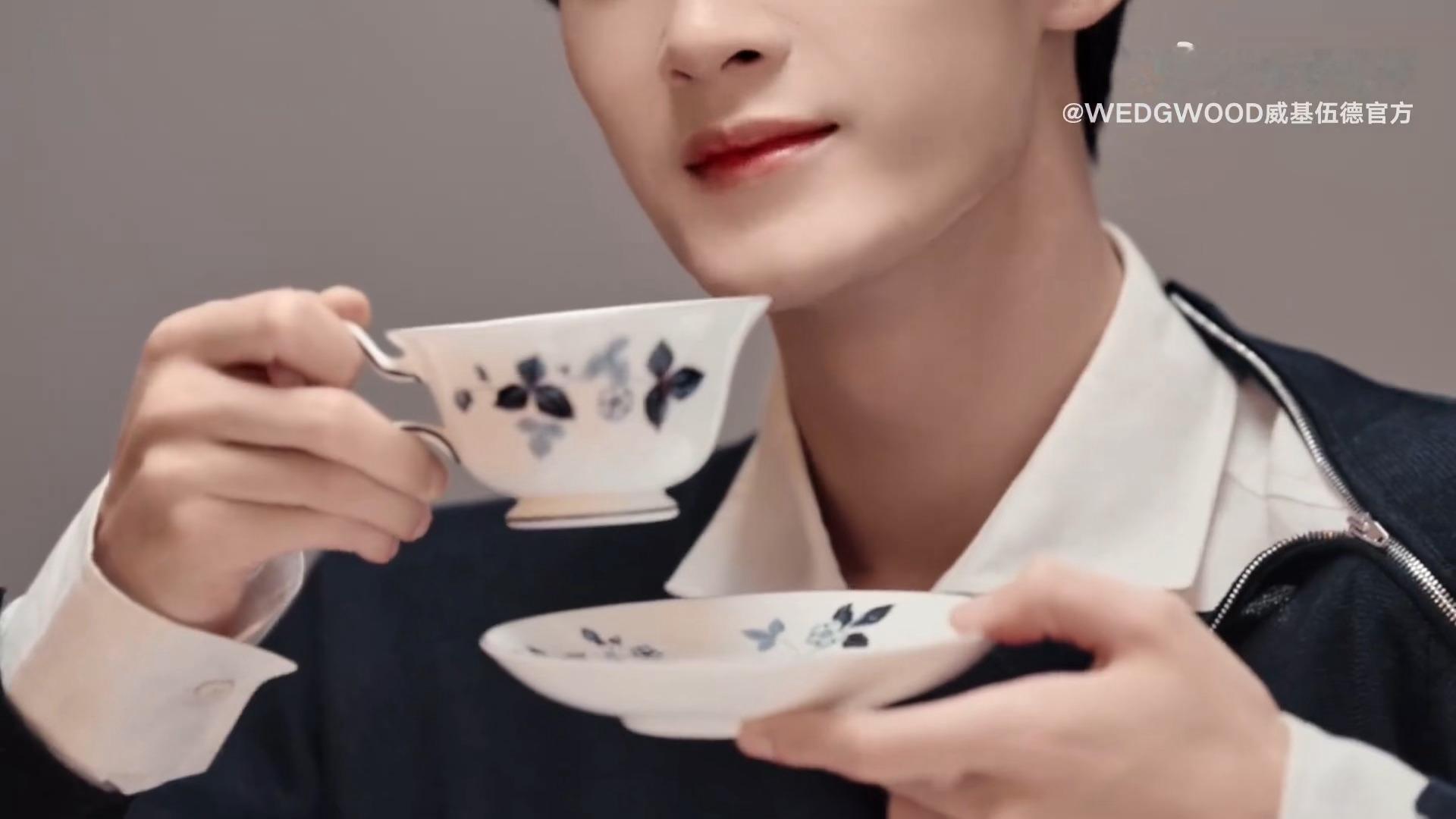 檀健次WEDGWOOD全球品牌代言人预热来了物料高级又很有质感期待5.15正式官