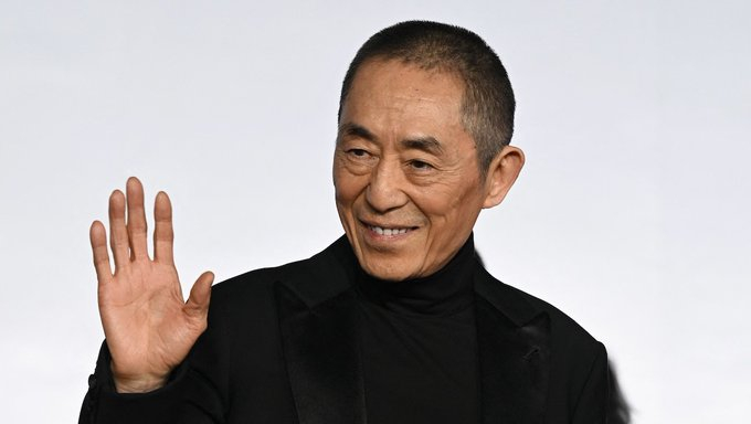 在釜山国际电影节开幕式上，张艺谋透露了电影版《三体》的筹备进展。他坦言，《三体》