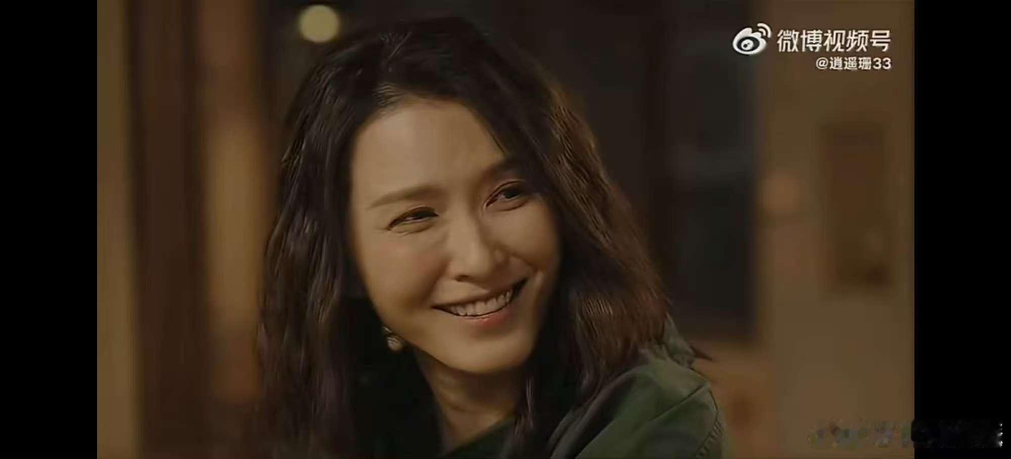 这么卷还有剧告诉我摔倒就躺会 生活卷得人喘不过气，还好有这剧！秋雪让躺会儿，像温