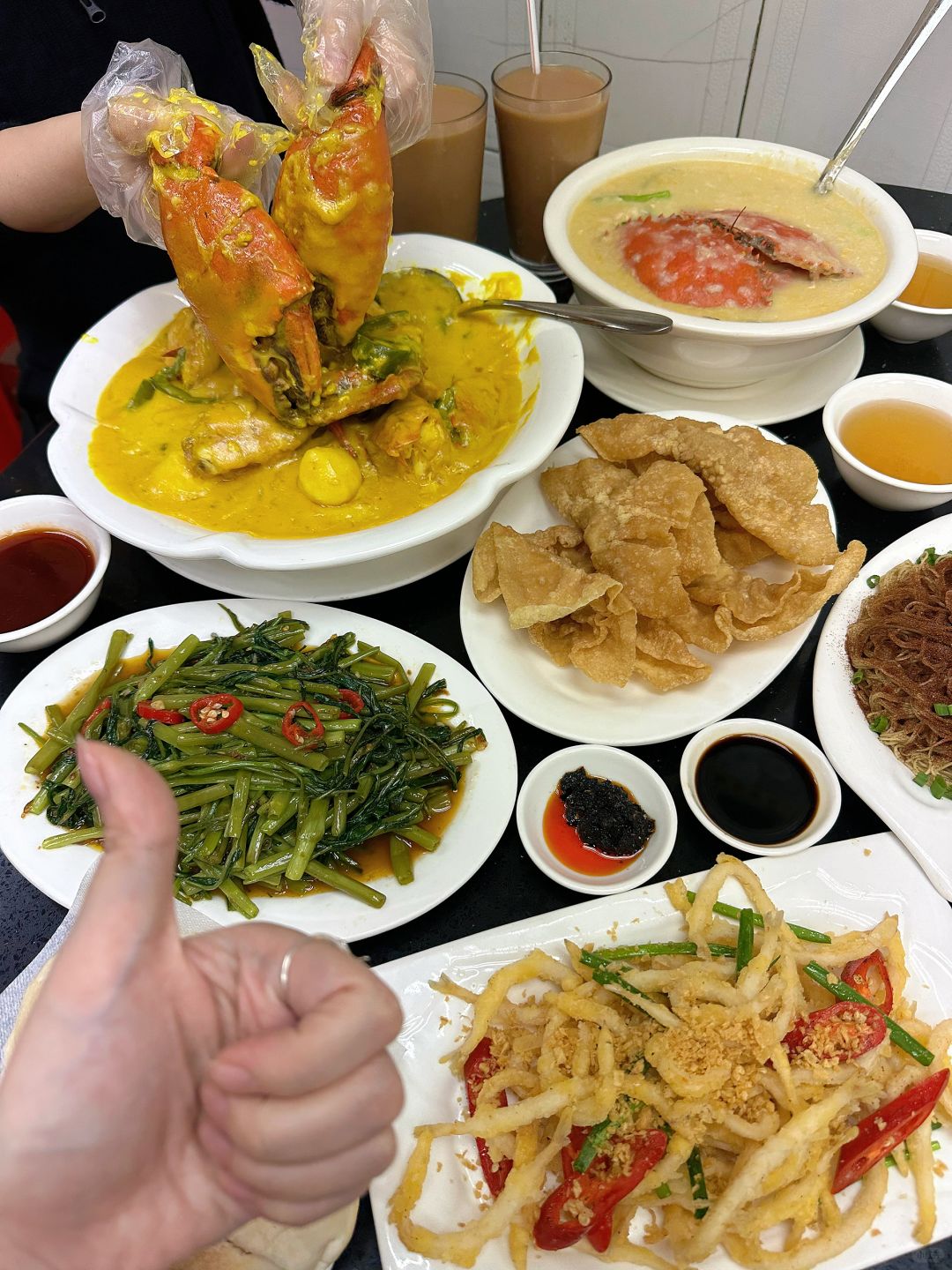 感谢澳门本地人带路！！好好吃啊😭…………
