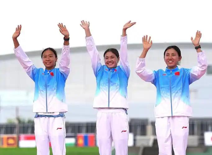 现代五项女子团体，拿下本届亚运会中国代表团首金，全新赛制下实现突破！亚运会现代五