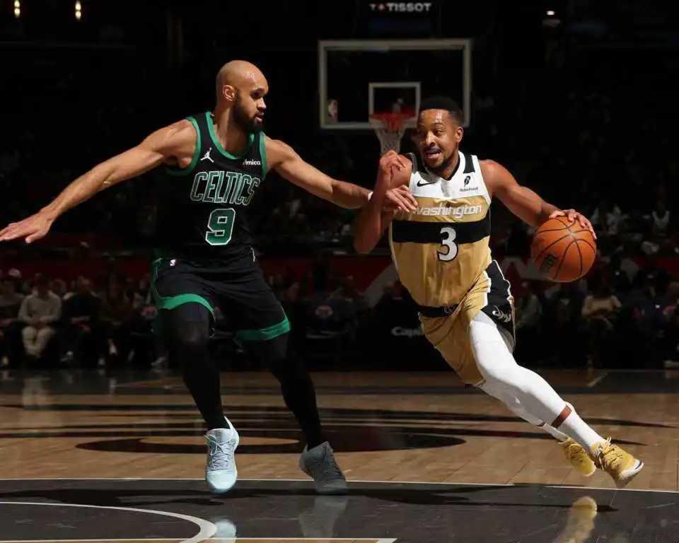 绿军45分狂胜交锋10连胜奇才 怀特30+7+9赛季新高奇兵8中北京时间12月5