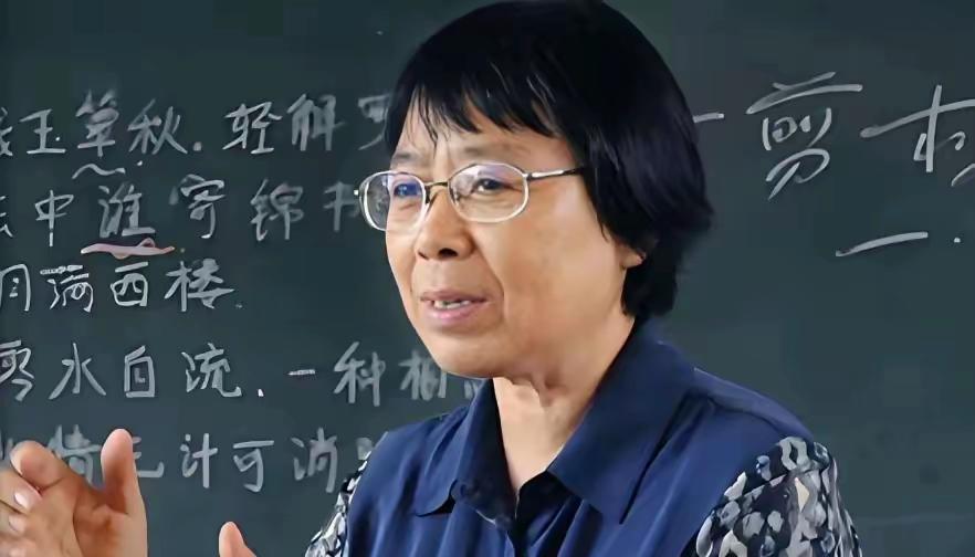 不是张桂梅教不出清北生，也不是华坪女高不够优秀，而是她们走的不是一条路。

每年
