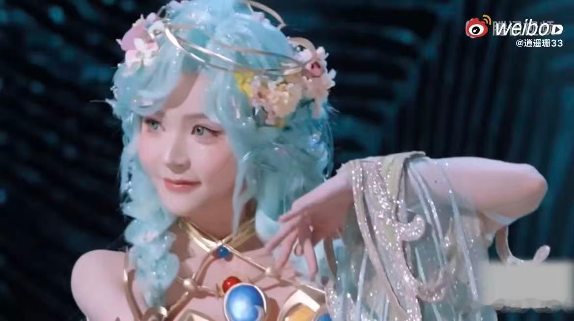 饶嘉迪cos貂蝉累坏我的截屏键  姐姐扮演的貂蝉真是绝绝子，每一帧都想珍藏。这么