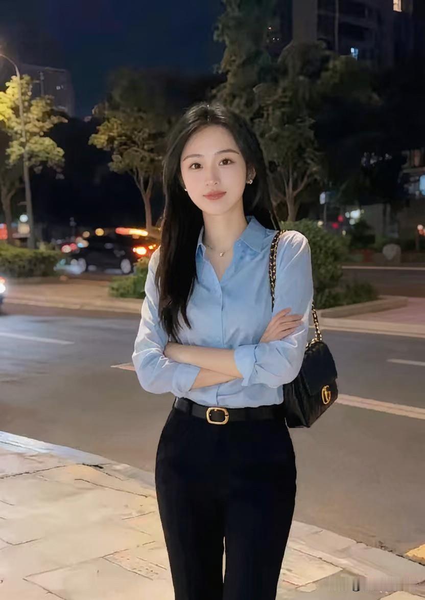 姑娘性子烈得很，傲气十足！她大着嗓门喊：“谁能把这联对上，我当场把他当贵客待着，