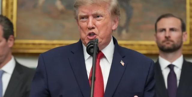 特朗普要对伊朗下狠手，顺带威胁中国，中方的反应，一点也不意外。近日，特朗普又在社
